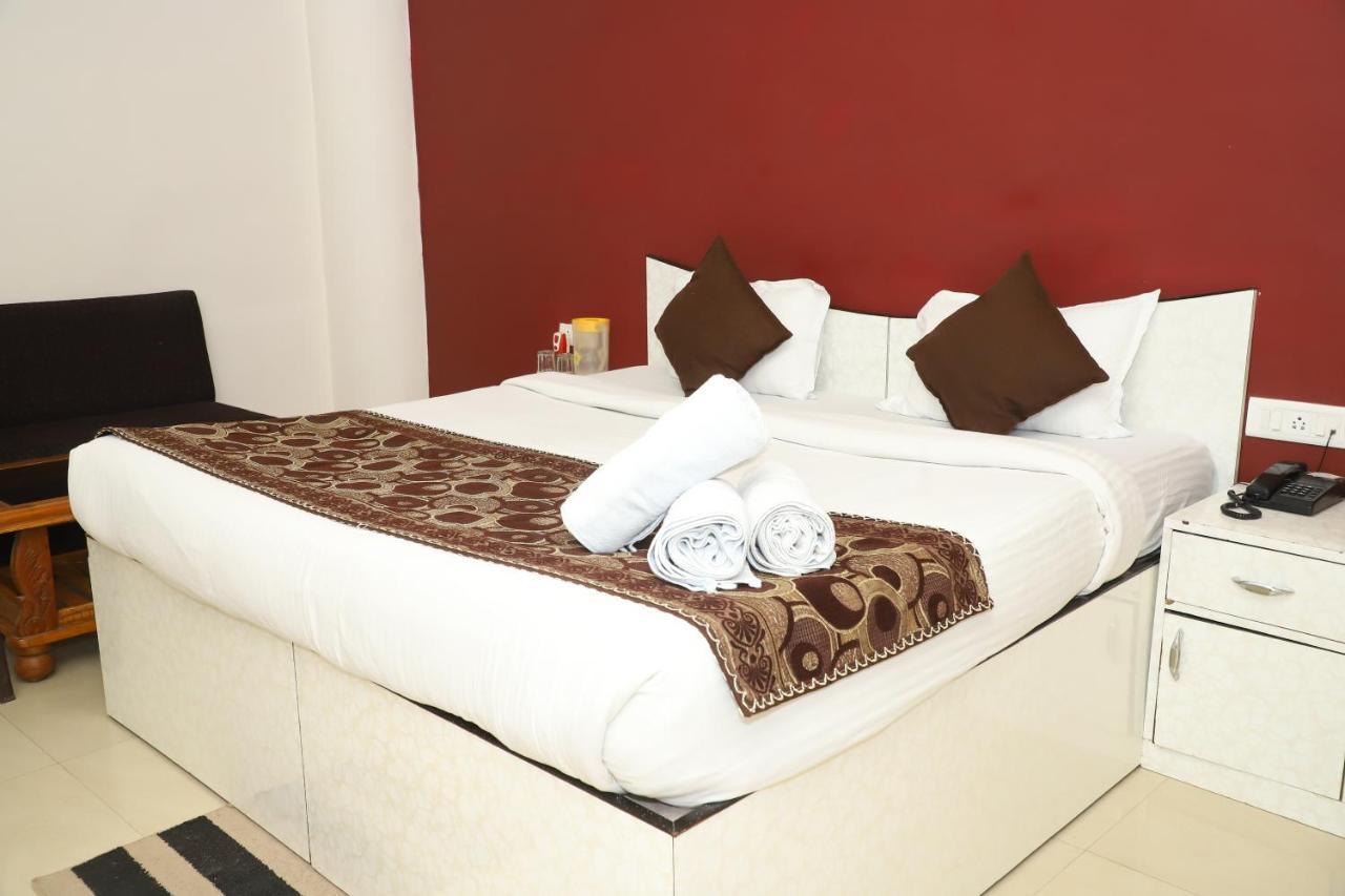 The Bagga Inn Jabalpur Exterior photo